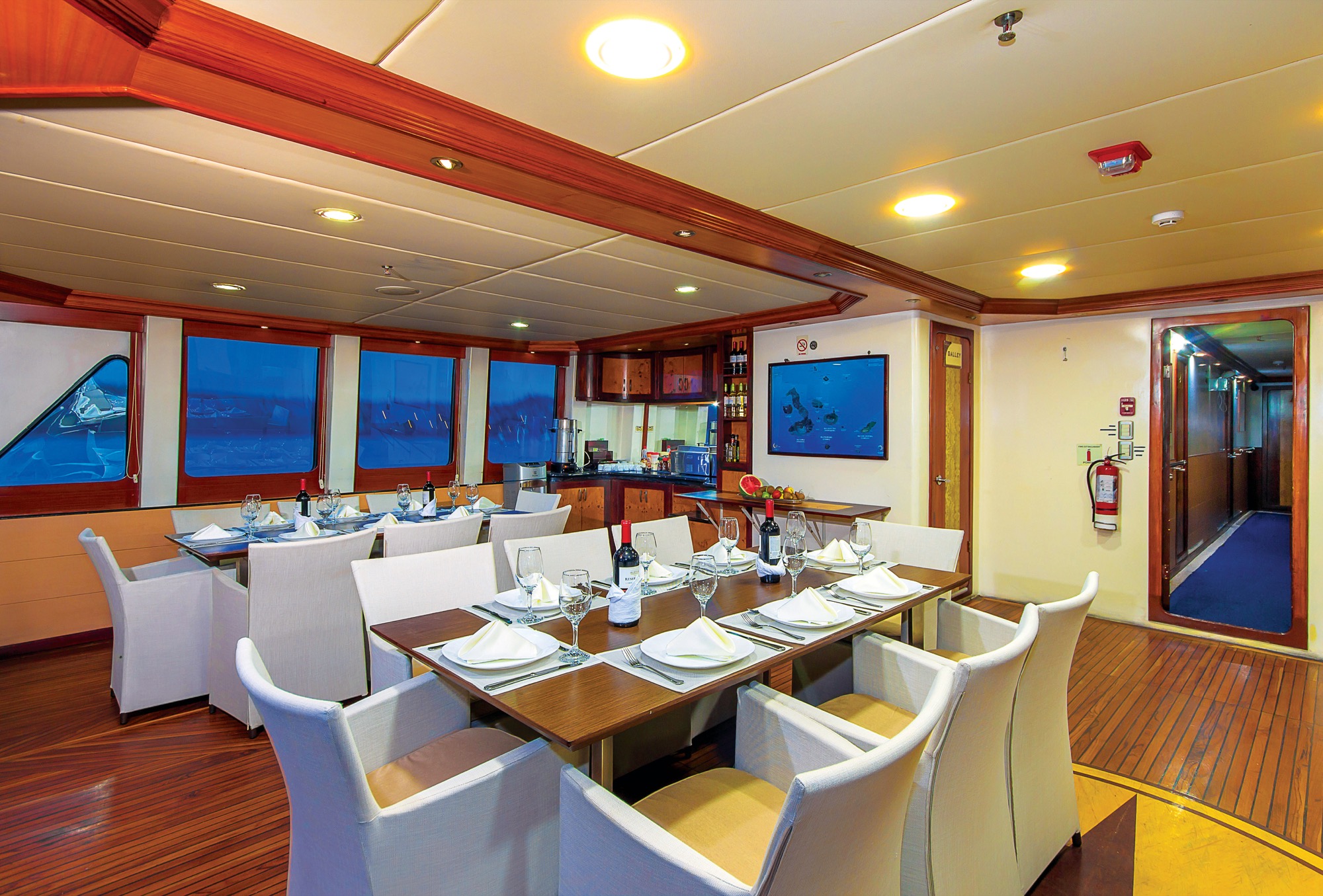 Avalon Waterways Treasure of Galapagos_Dining Room.jpg